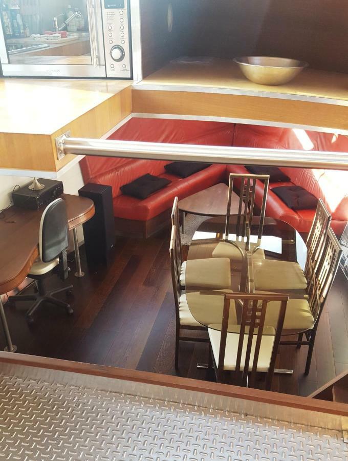 波尔多 Le Bateau Ivre酒店 外观 照片
