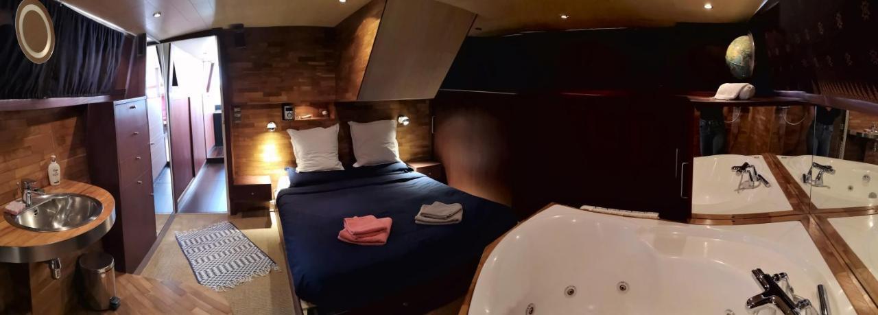 波尔多 Le Bateau Ivre酒店 外观 照片